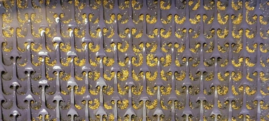 Dream Mat - Gold Cube Tray with Micro (2nd Gen) Dream Mat | Gold Mining Equipment - Gold Cube - Prospectors Dream